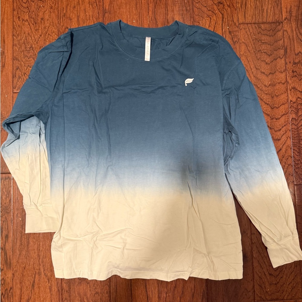 Fabletics Ombré Blue and Cream Long Sleeve Shirt